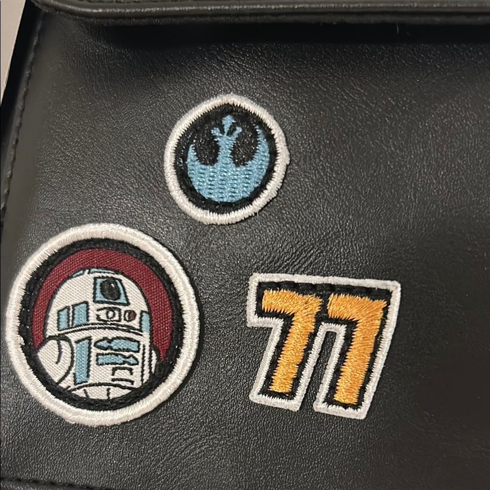 Disney Star Wars Black Belt Bag Iconic Patches Front Pocket Large Interior - Picture 3 of 13